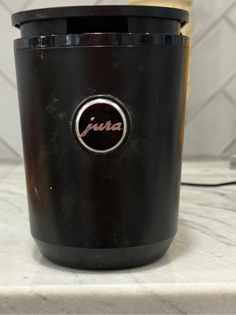 Jura Milk Cooler model 585 holds 3 cups